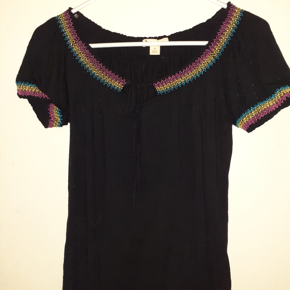 Black short sleeve womans shirt with red/yllw/grn